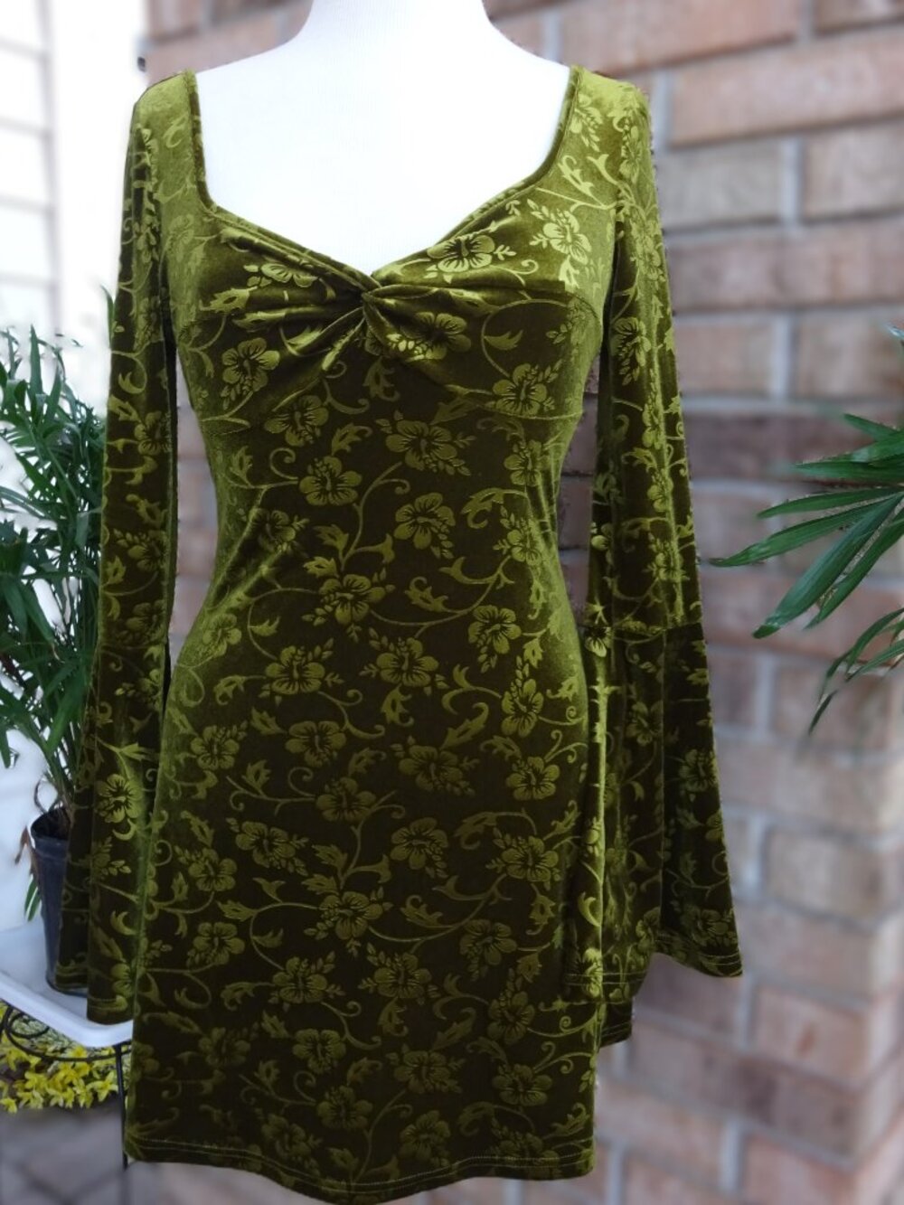 CIDER Olive Green Floral Velvet Mini Dress - Size M - Picture 7 of 14